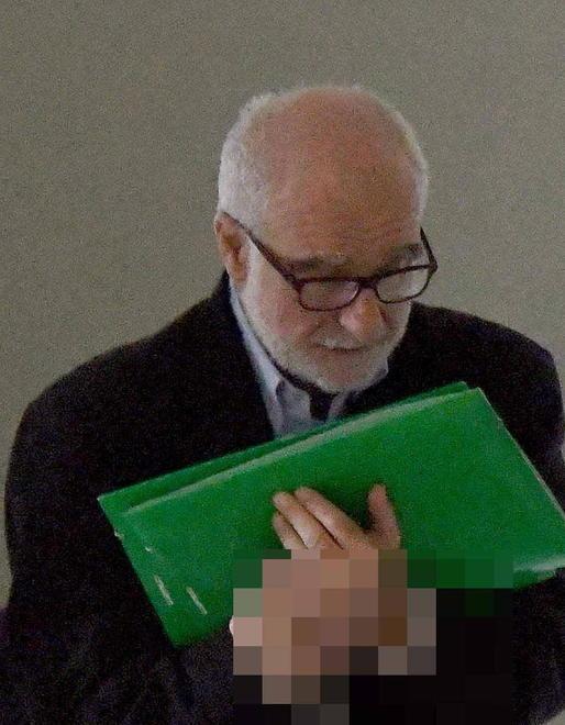 Malore di Casonato durante l’udienza Slitta la sentenza per i danni alla Villa 