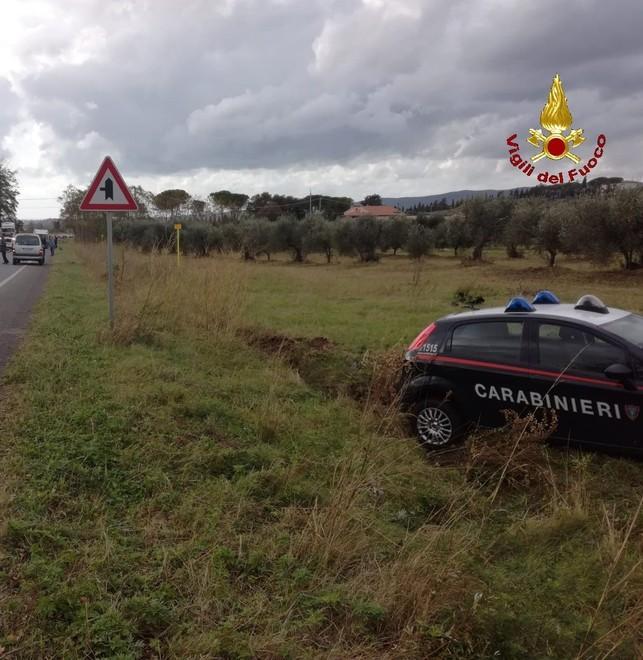 Carabiniere ferito nello scontro fra tre auto