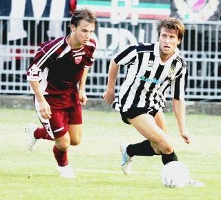 Un momento del derby di Coppa