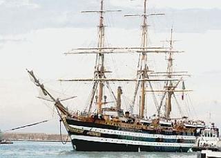 La nave scuola Vespucci