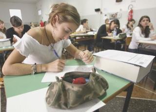 L'impresa volta le spalle ai diplomati