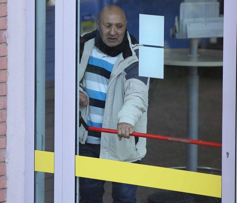 «Amato in casa durante il verdetto poi la fuga e arriva un trolley nero» 