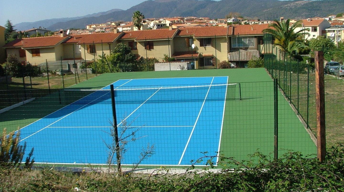 Posada, il Tennis club getta la spugna 