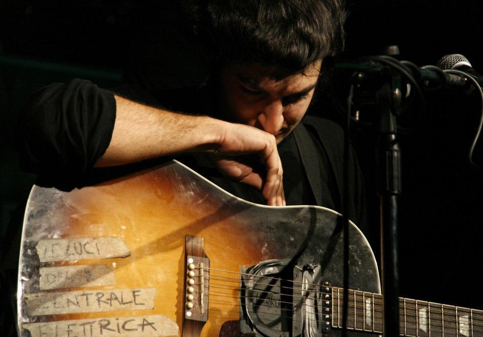 Vasco Brondi all'epoca del primo album nel 2008