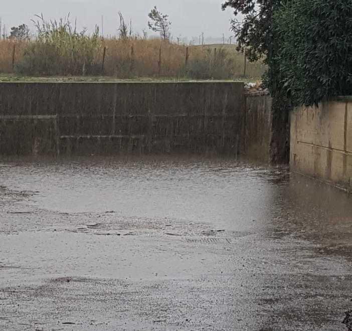 Un anno dopo l’alluvione via Pacinotti si allaga ancora 