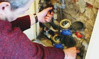 Bollette dell'acqua con lo scontoper chi rimane senza lavoro