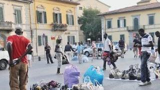 Venditori abusivi nel centro storico: l’Anva Confesercenti torna all’attacco