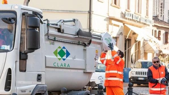 Marcia indietro da parte di Clara, la consegna sacchi non cambierà