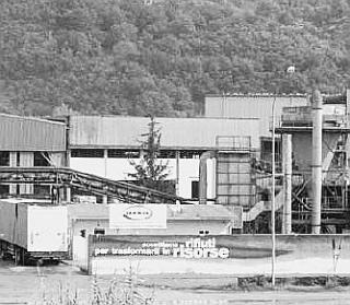 L’impianto di ErreErre in costruzione e in piccolo il Cermec