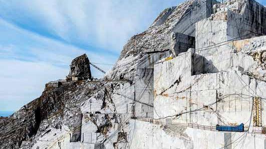 Cave, riforma al rallenty l’opposizione attacca: «Non cambia nulla»