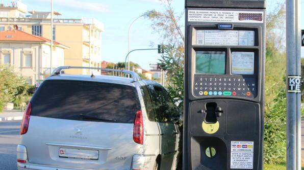 Calano del 40% le multe per il parcheggio non pagato