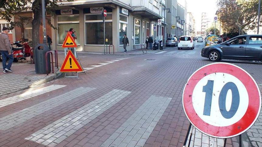 In via Fucini al via altri lavori Asa, crescono i disagi nel centro città