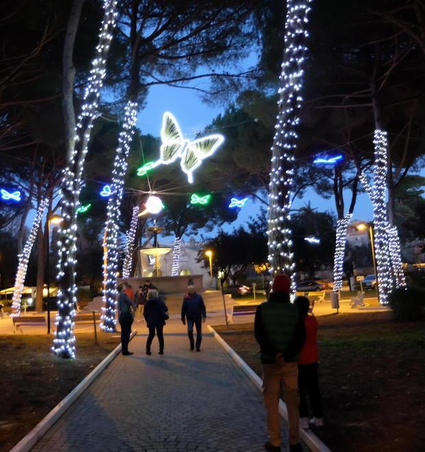 Luci di Natale Il Comune sborsa 80mila euro 