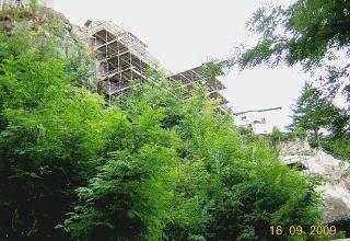 <strong>CANTIERE</strong> Le impalcature realizzate per i lavori esterni