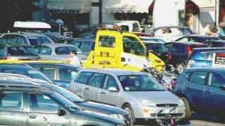 Traffico caos nel centro storico