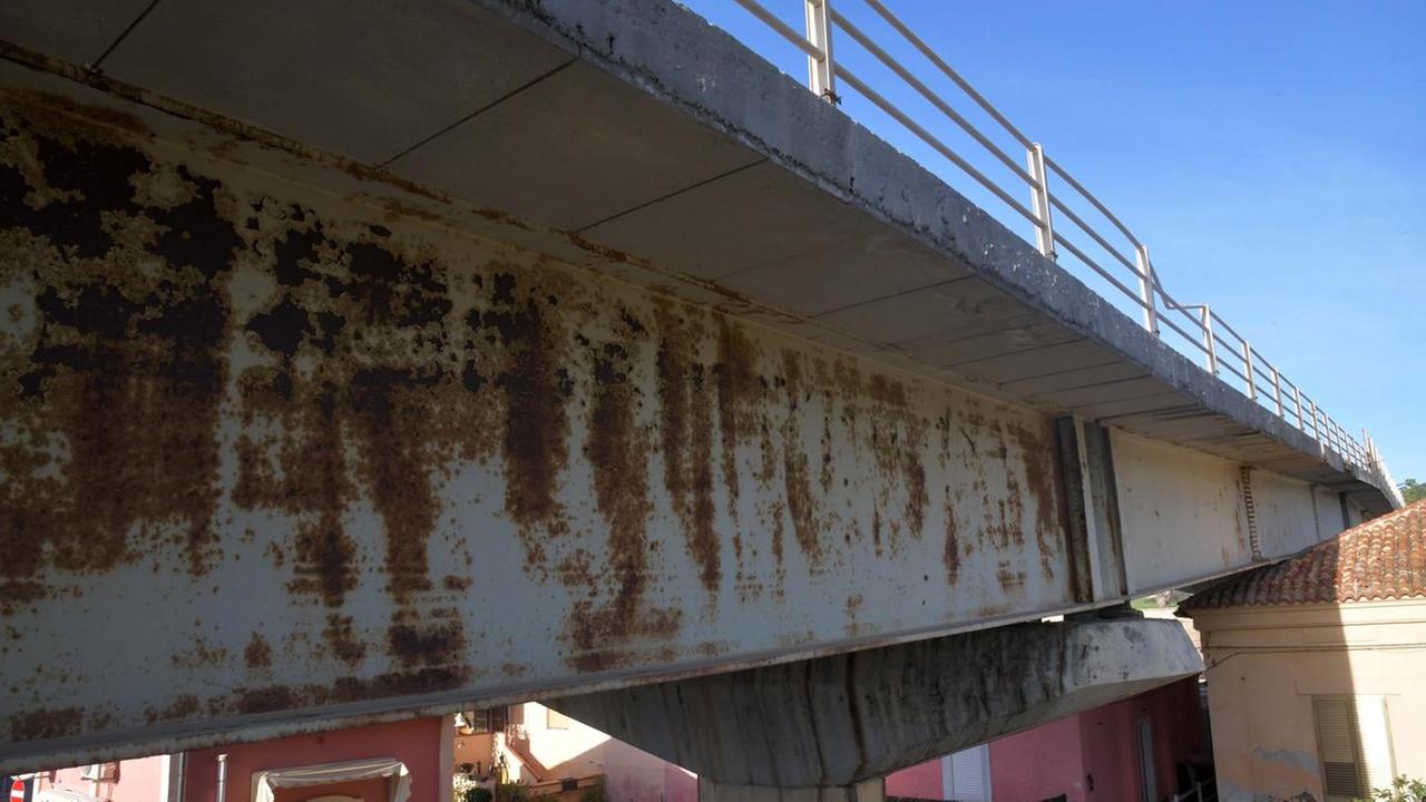 L’Authority al Comune di Golfo Aranci: «Demolite il ponte a rischio»
