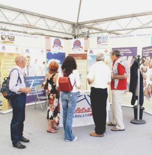 Curiosando tra gli stand del Festival della salute che si è concluso ieri