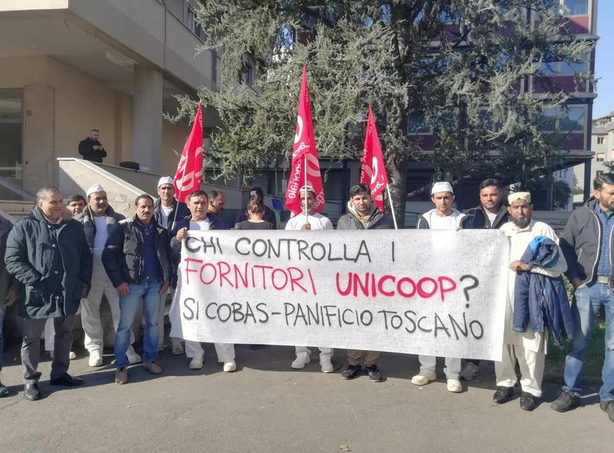 I lavoratori del Panificio Toscano in sciopero