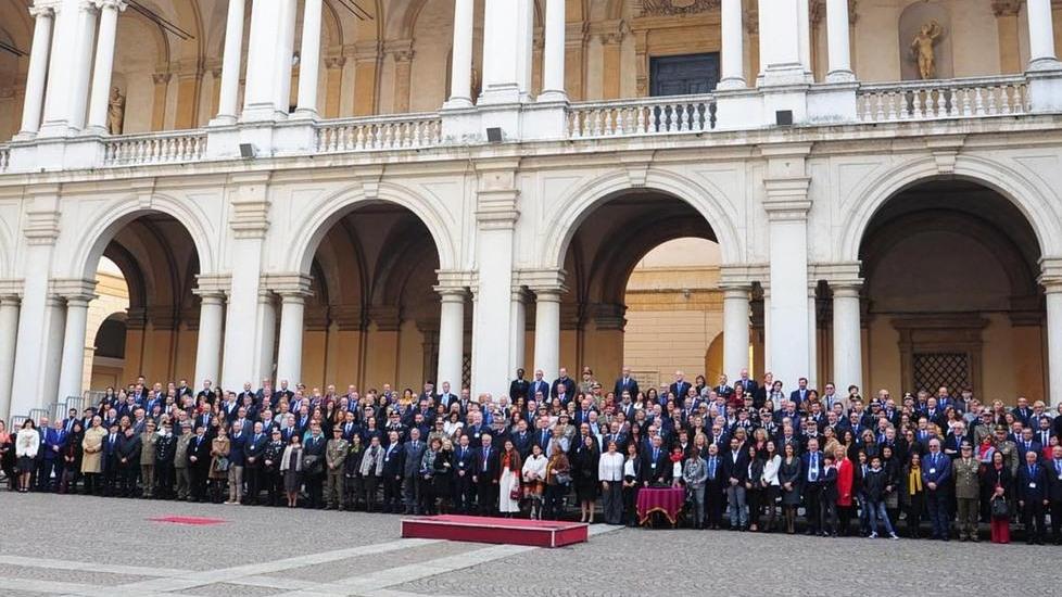 Gli ufficiali del 160° corso insieme dopo 40 anni