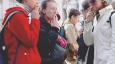Una legge del 1934 disciplina la vendita dei tabacchi Ma moltissimi adolescenti già fumano