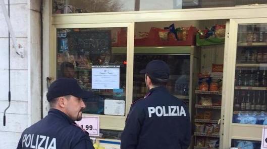 Vendeva birra fuori orario Locale chiuso per 15 giorni