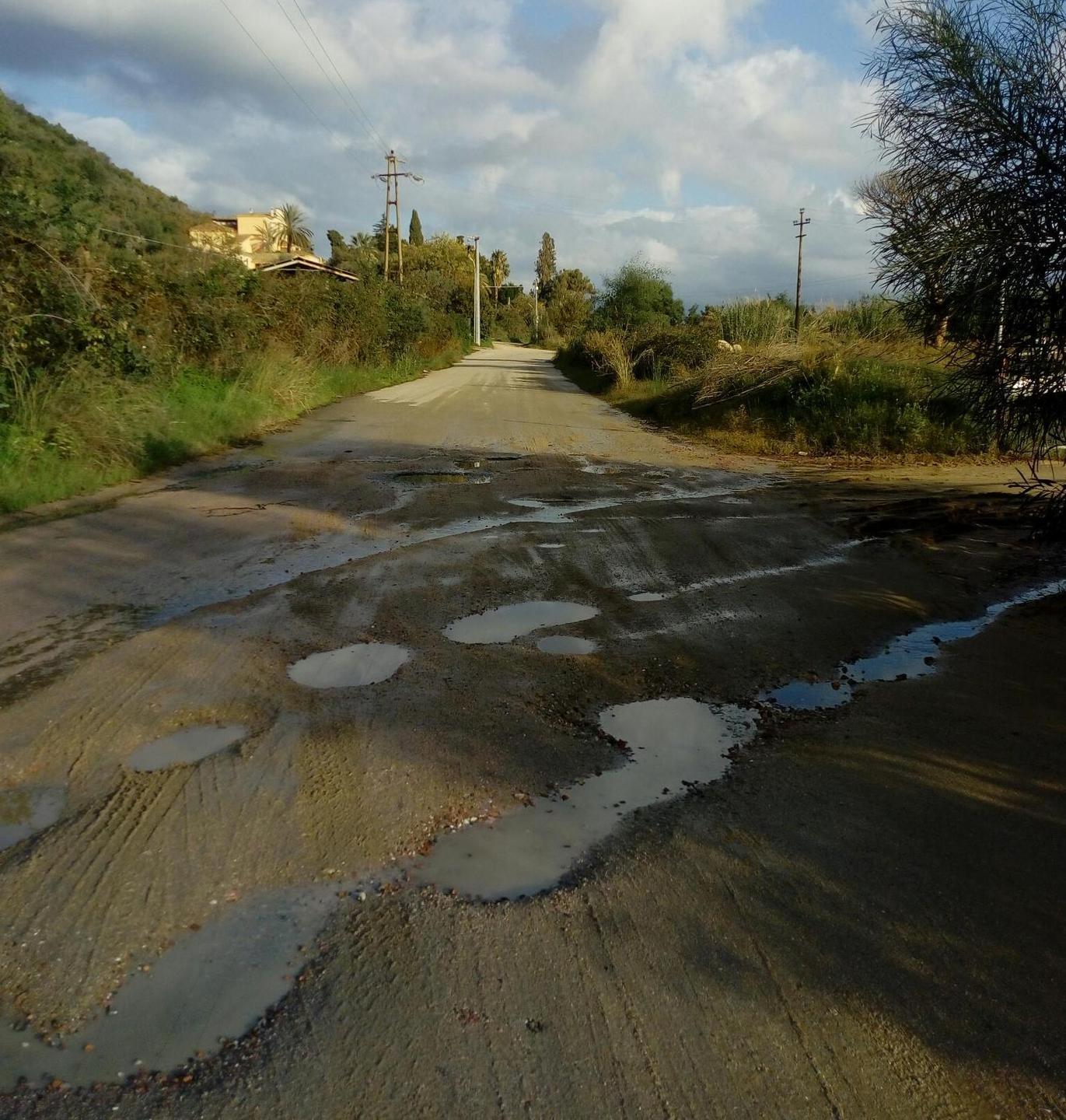 Un percorso tra buche e pozzanghere