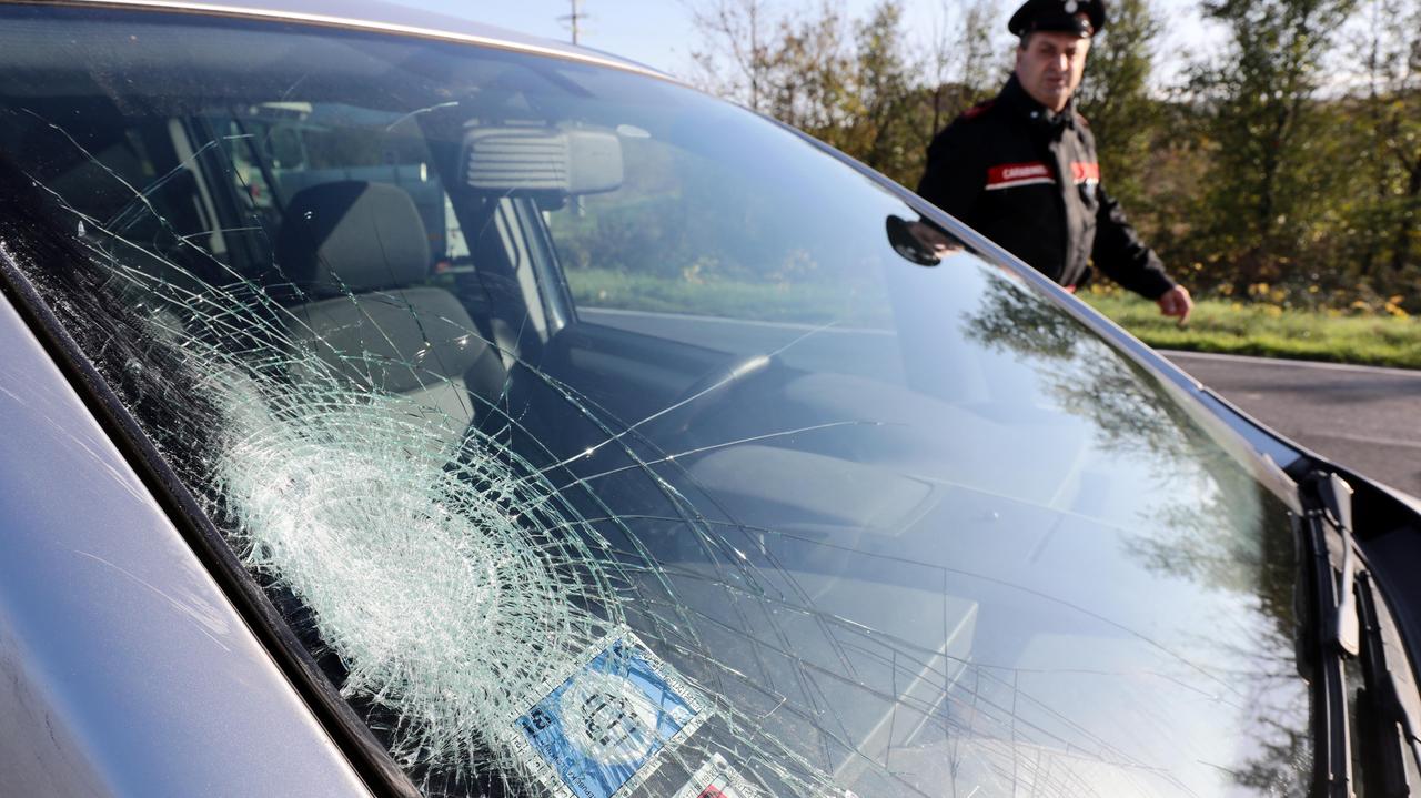 Muore in bicicletta travolto da un’auto mentre va a lavorare