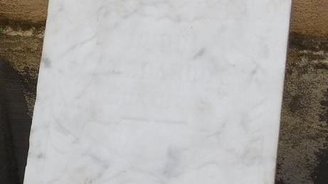 I tre cippi dei reduci tornano al cimitero in memoria dei Caduti