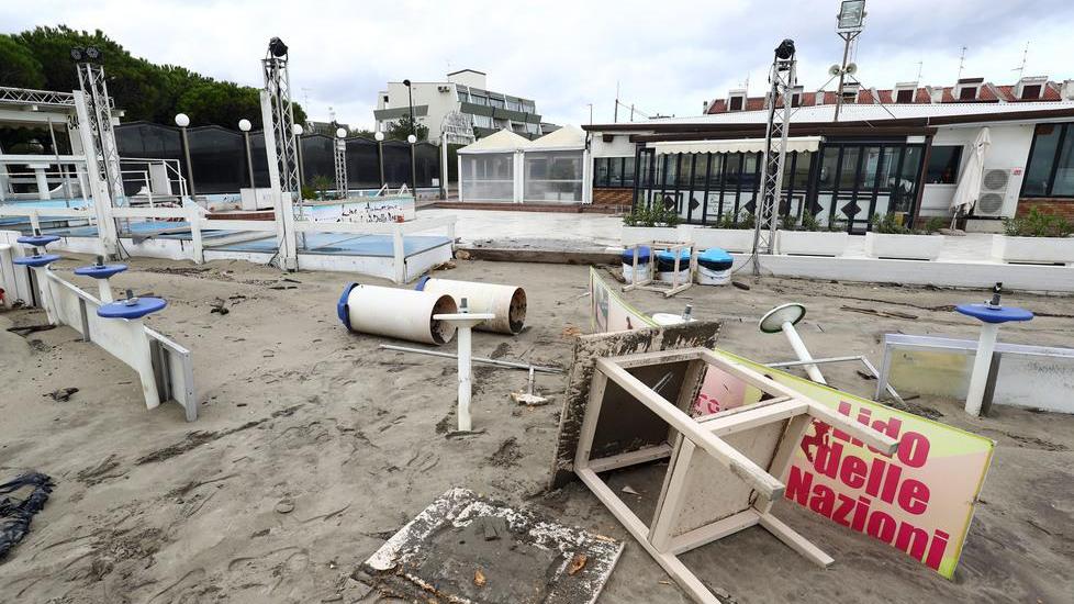 In ginocchio per le mareggiate «La Regione deve intervenire»