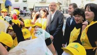 La città pulita dai ragazzicosì Comune e Geofor promuovono l'ambiente