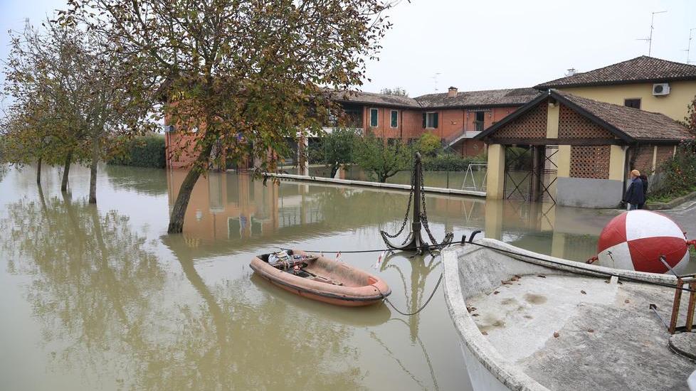 Il Po cala, l’allarme rientra