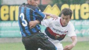 Matteo Meucci con la maglia del Genoa