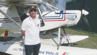 Castelfranco di Sotto: Ermanno Cavallini e l’idrovolante con il quale è ammarato a Viareggio