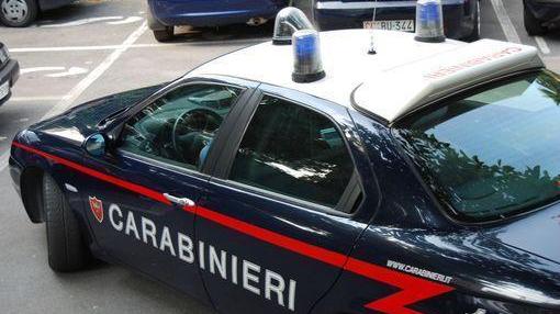 In via Bonu sono intervenuti i carabinieri