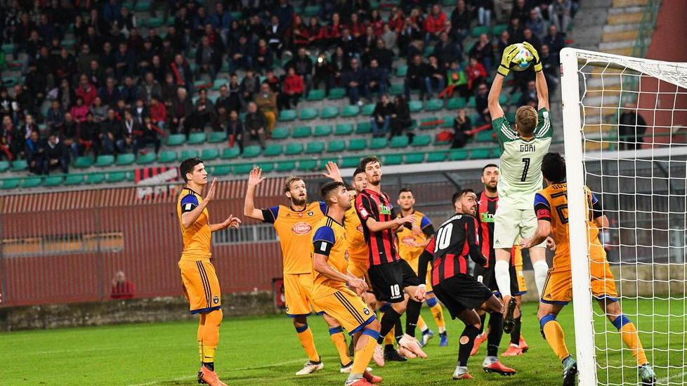 La riscossa di Favarin: «Su la testa»