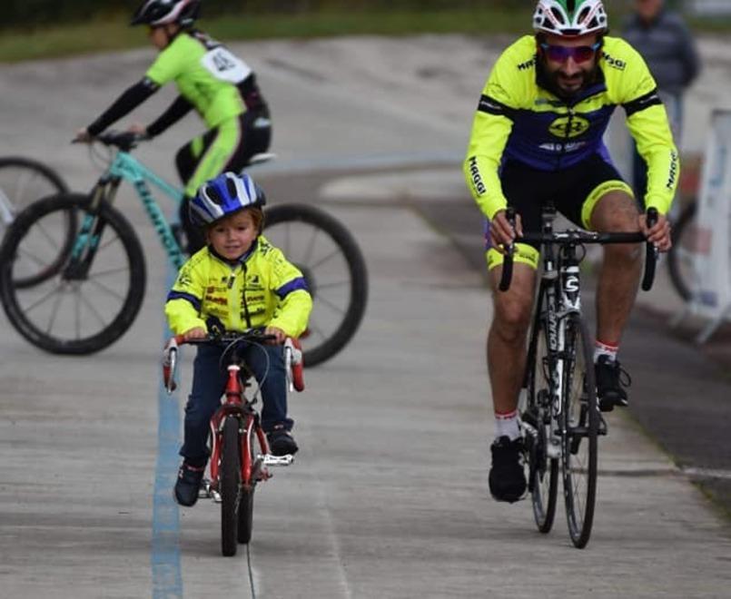 Bimbi e genitori in sella per Telethon