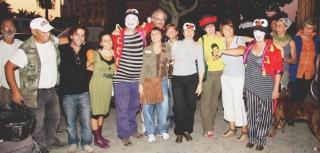 <strong>PROTESTA.</strong> Il gruppo dei simpatizzanti dei Lebigre con i due costruttori di fronte all’ingresso della Fondazione Carnevale