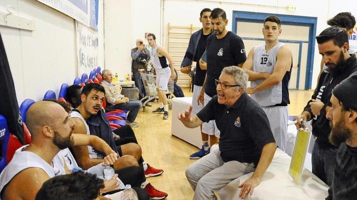 Cecina lotta e cade nell’arena dei Leoni gigliati di Firenze