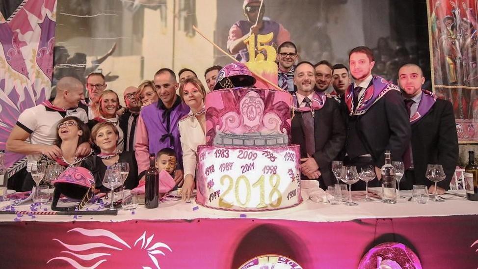La contrada del Borgo festeggia Palio e 50 anni dalla fondazione