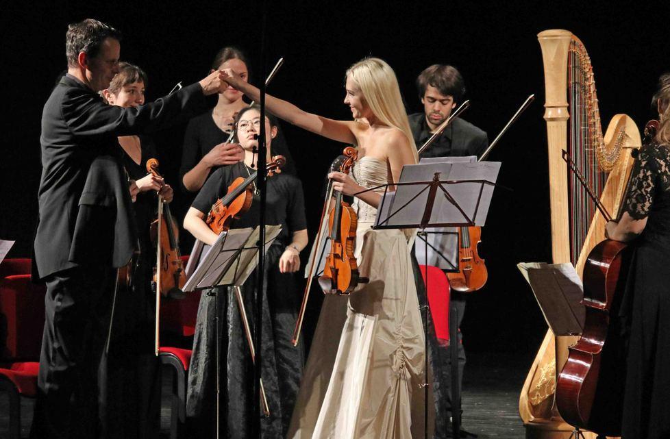 Teatro Nuovo al completo per Petryshak e The Zhdk 