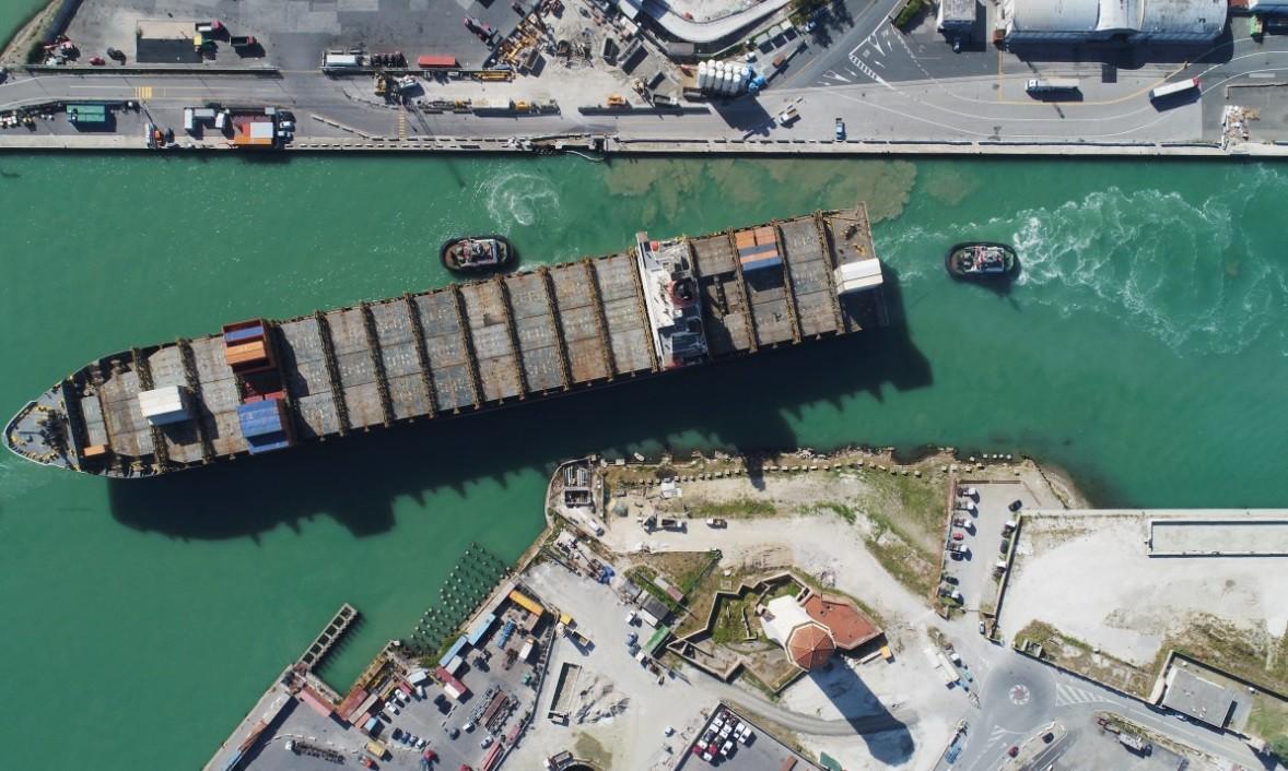 Marco Polo stavolta è cinese: il futuro incerto dei porti e interporti toscani - L'inchiesta