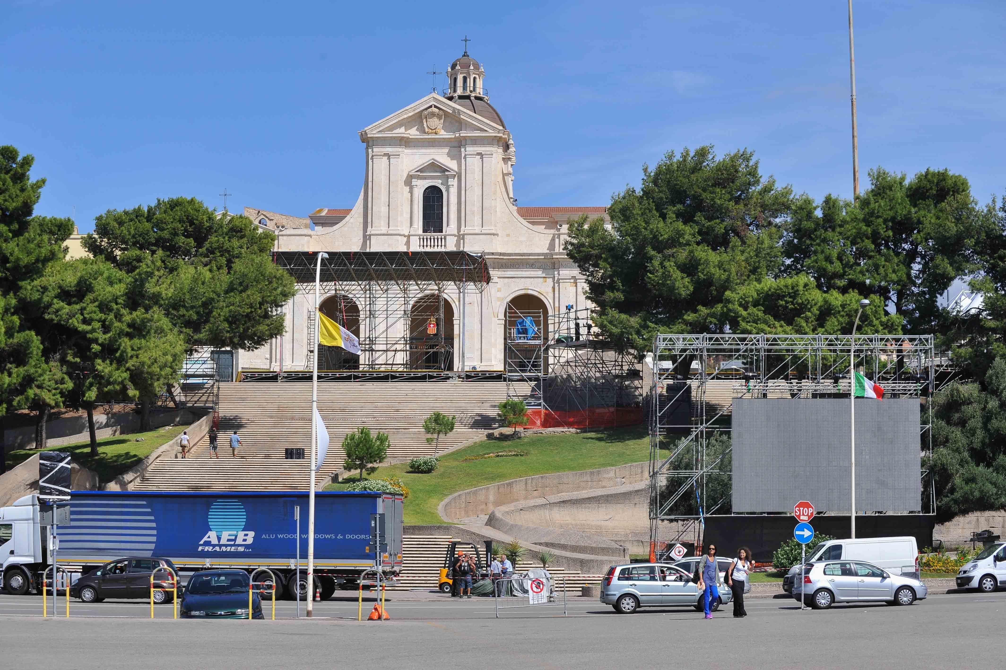 Si rompe una condotta: due quartieri senz'acqua