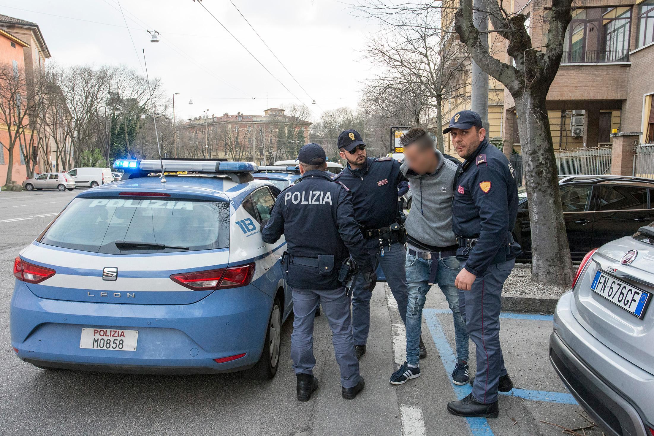 Un arresto effettuato dalla polizia