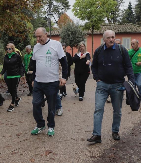 In tanti sulle Mura per marciare e misurarsi il diabete