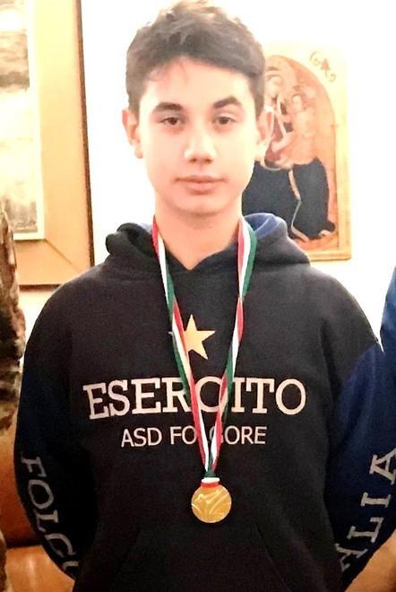 Bozzi-Corvaglia-Dalle Luche il tridente Folgore è tutto d’oro