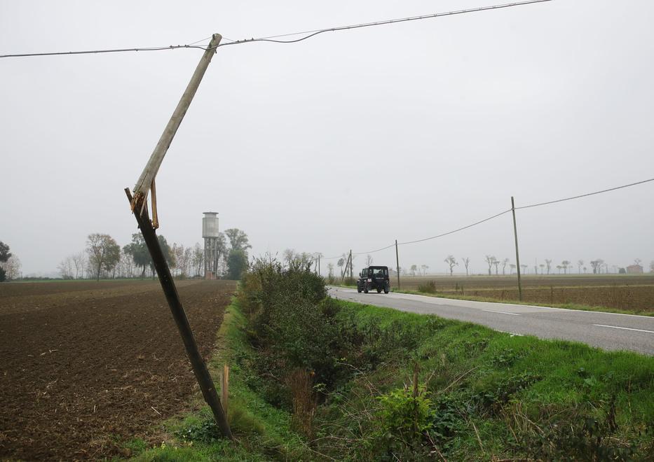 Pericolo crollo in via Pomposa