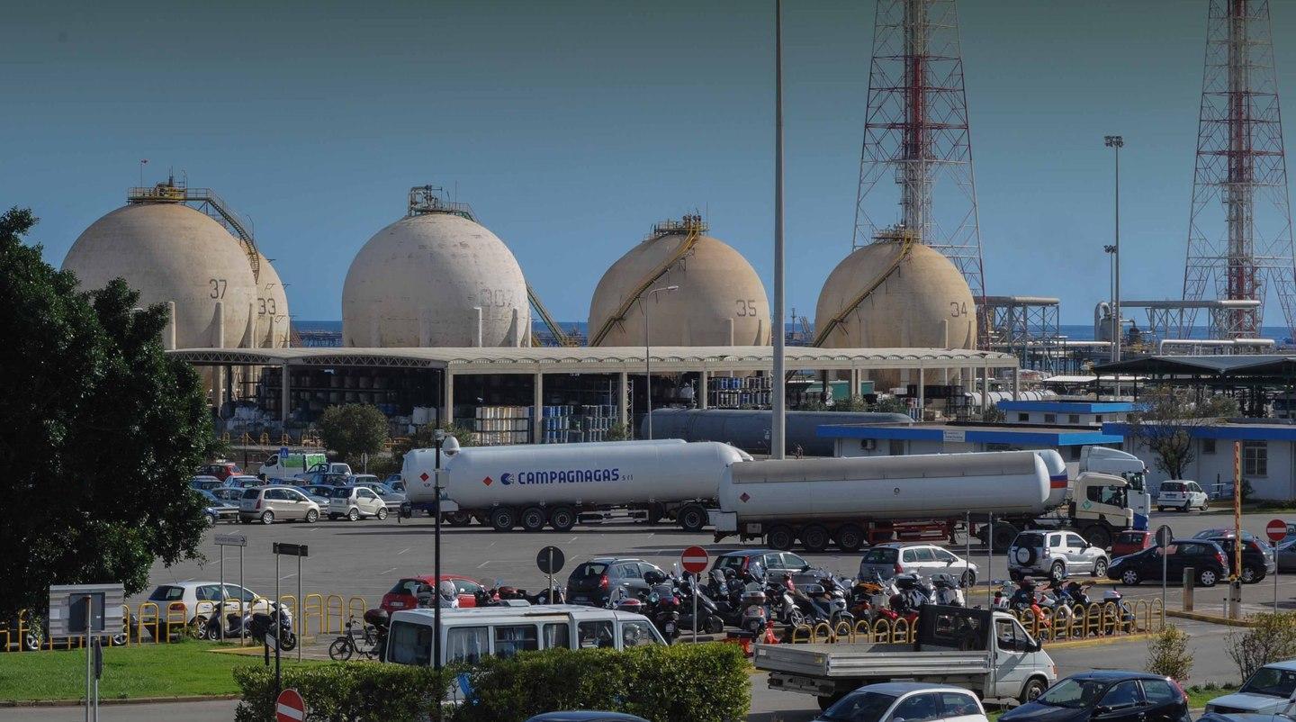 La Saras venderà il gasolio senza zolfo 