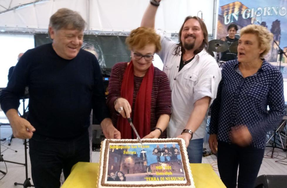 C’è Carletti a inaugurare il fan club dei Nomadi