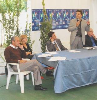 <strong>INCONTRO</strong> al campo Zauli