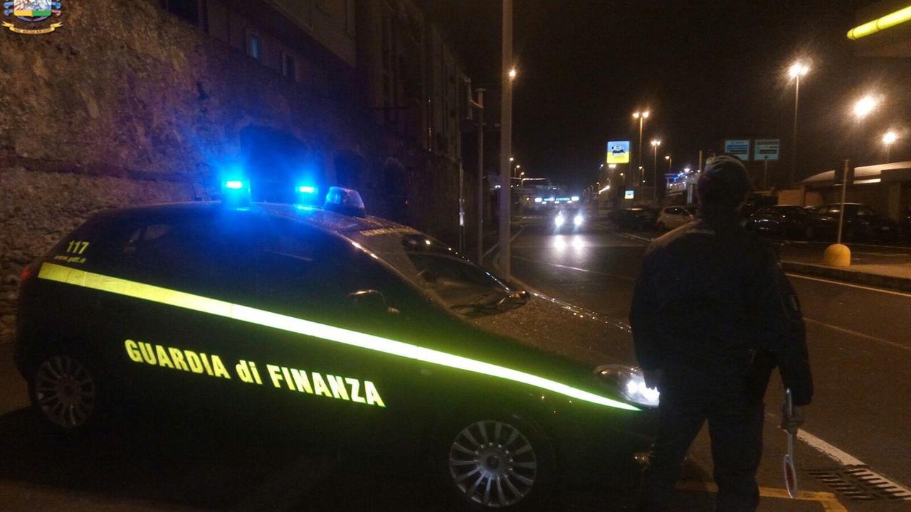 Spaccia tra la Venezia e il porto: arrestato